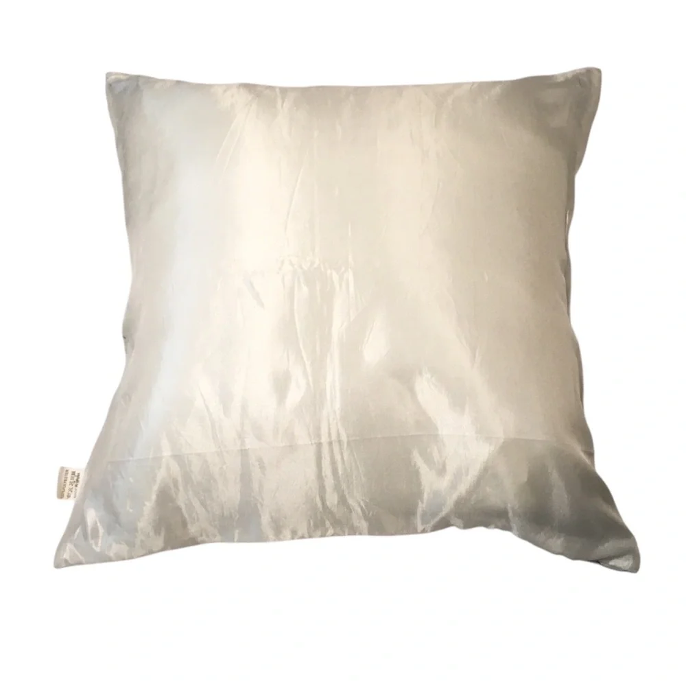 Decorative Pillow with Circle Pattern